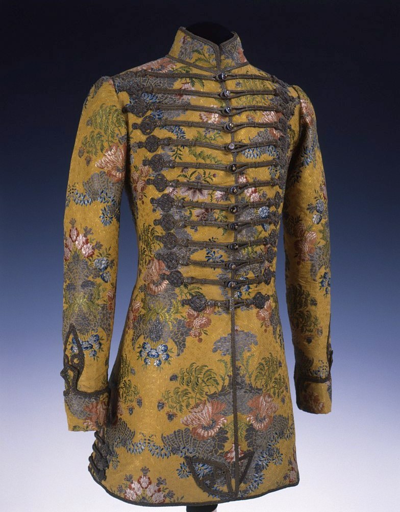 18th Century Fop — lookingbackatfashionhistory: • Dolman. Date: ca....