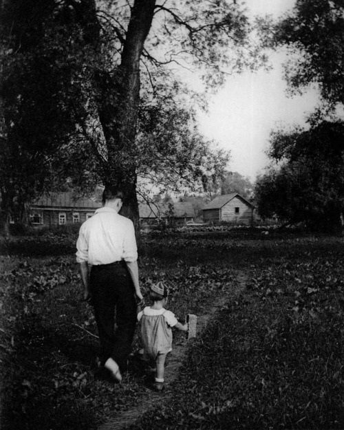 alexalleshater:Andrei Tarkovsky with his father Arseny