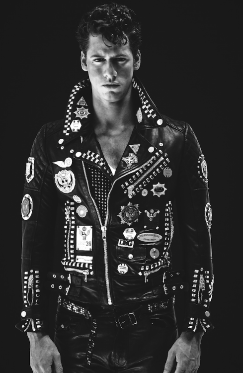 themenissue:Diesel Black Gold Photo Francesco Bertola Styling...