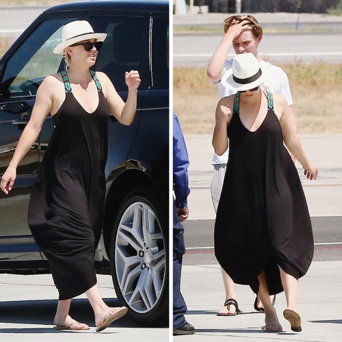 Kaley Cuoco Getting ready to board a private jet Van Nuys, June...