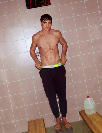 guys in sweatpants tumblr