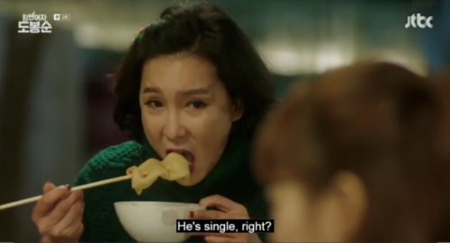 kdramasoverflowers:When your mother doesn’t understand that...