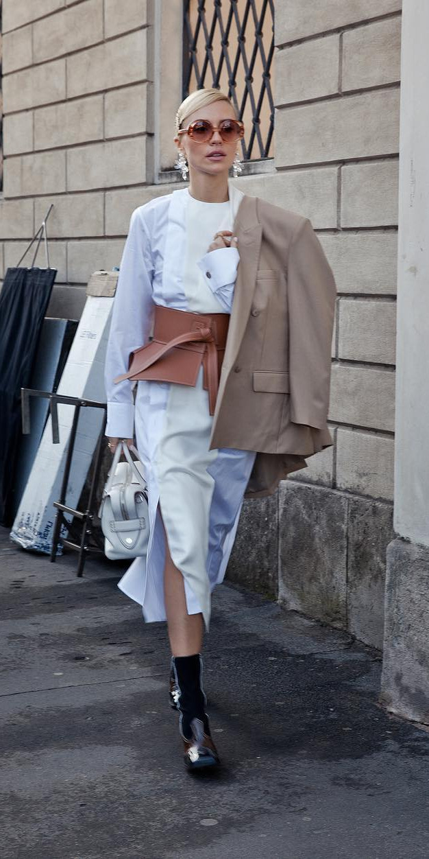 latest trends, top celebrity news, apparel, newfashion, dream Morning before tods , mfw , tods Anzeige * | Belt vs blazer via netaporter , thenetset . . . , vikyandthekid , milano, topfashiontrends , fashionista , fashionblogger_de , fashionlifestyle , fashionistas , influencer_de , fashionlooks , fashionstreet , italianfashion , milanfashion , MFW2019  , milanitaly, milanstreetstyle , milanfashionweek , tods 