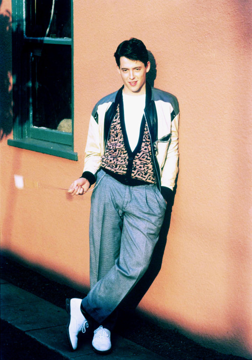 hollywoodlady:Matthew Broderick on the set of Ferris Bueller’s...