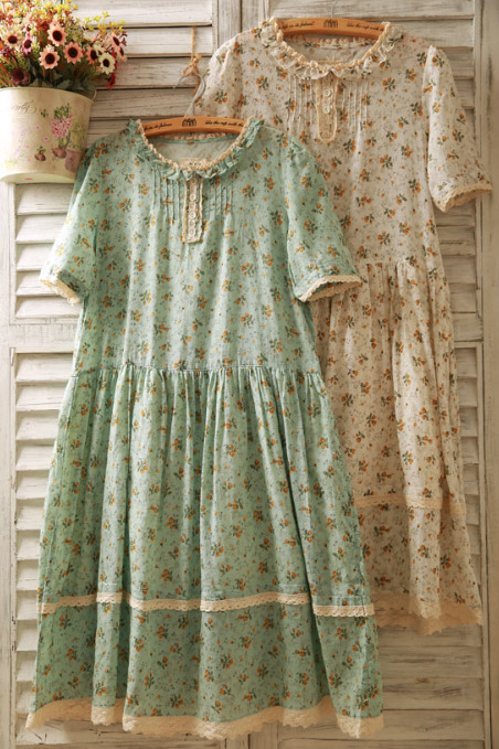 filleforetforestgirl:Beautiful dresses for field frolicking ♥