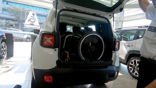 Porta-malas bom para PcD: Jeep Renegade Foto Alessandro Fernandes | Divulgação