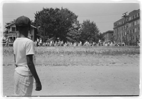 John T. Bledsoe, Mob marching from capitol to Central High,...