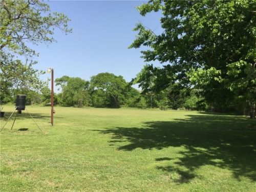 househunting:$213,405/5 br/3000 sq ftHillsboro, TXbuilt in...