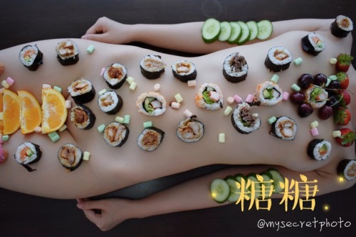 NYOTAIMORI Naked Body Sushi