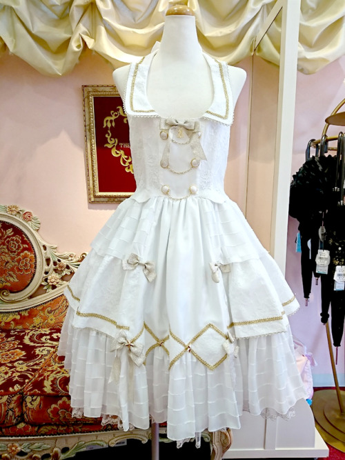 heckyeahlolitafashion:BTSSB Takasaki: バニーガールジャンパースカート