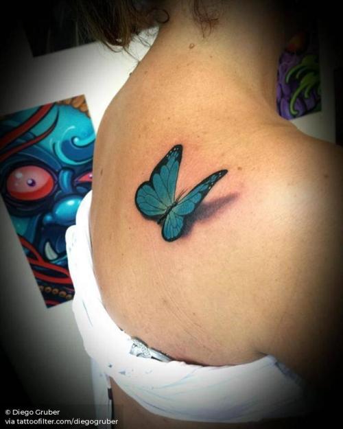 By Diego Gruber, done at Gruber Tattoo, Contenda.... animal;butterfly;diegogruber;facebook;insect;realistic;shoulder blade;small;twitter