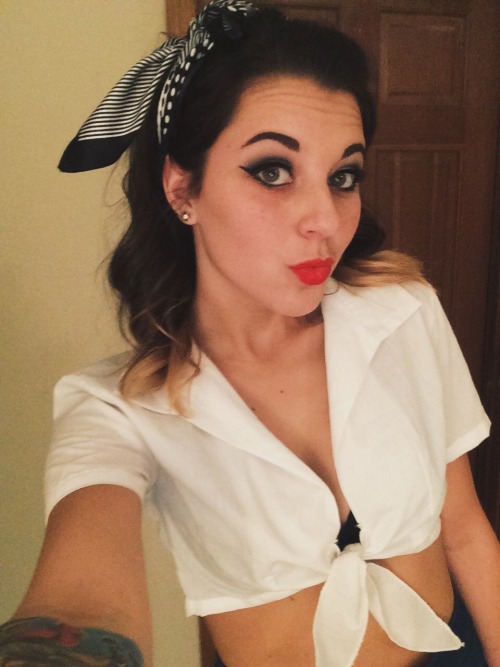 halloween tagged/me me selfie costume tattoo girls girls with tattoos