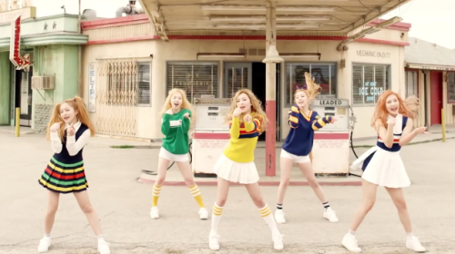 Red Velvet Ice Cream Cake Outfits