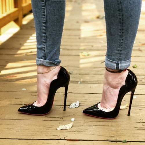 engineeringinheels:Another lovely shot of the @louboutinworld...