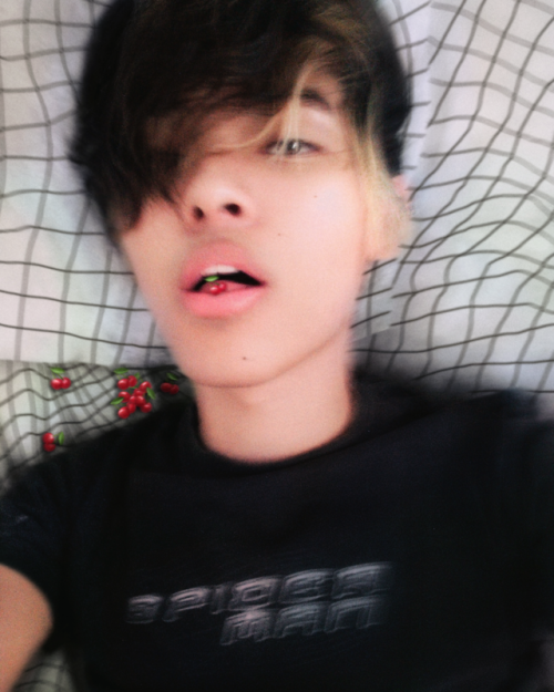 Blurry Selfie Aesthetic | Tumblr