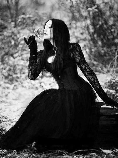 gothic beauty on Tumblr