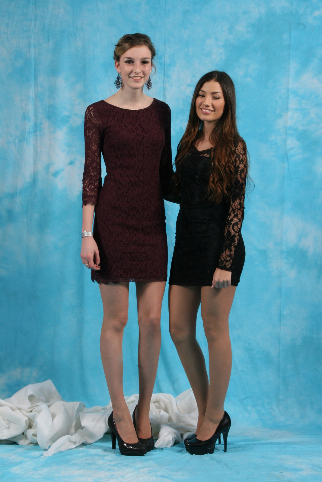 Pantyhose Dreams Posts  Two Sexy Prom  Girls In Short 