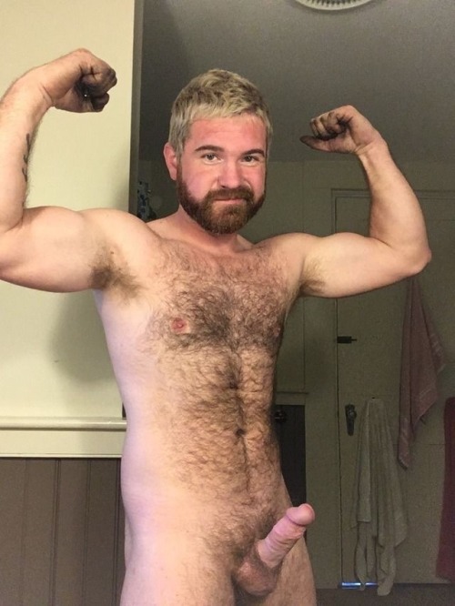 ilikeaverageguys:bobsnakedguys2:Fuzzy fellow with a nice...