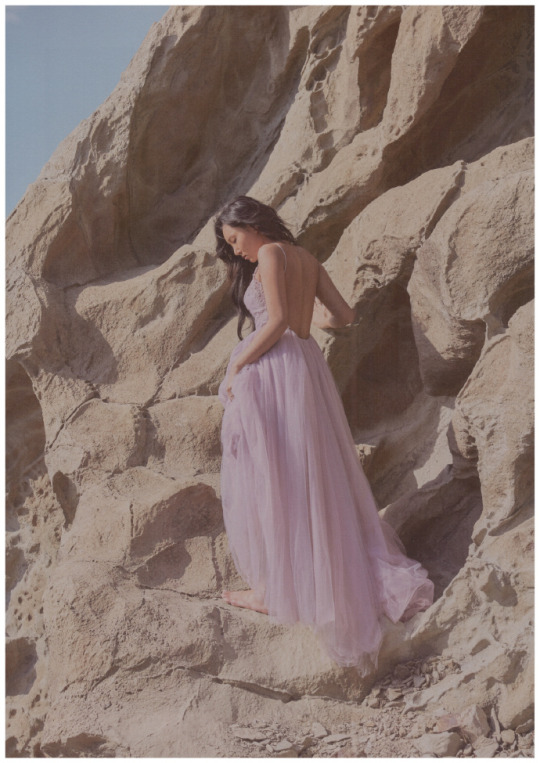 María photobook scans (cr 小J_玩在Korea)