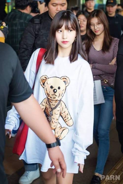 twice airport fashion | Tumblr