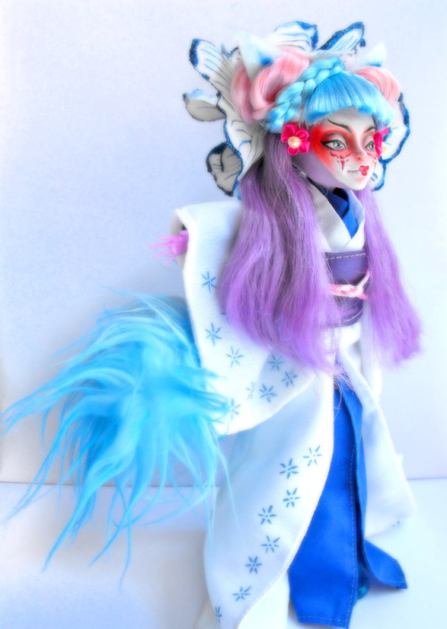 magikkcreations:15 % OFF in my MH foxy geisha only for a few...