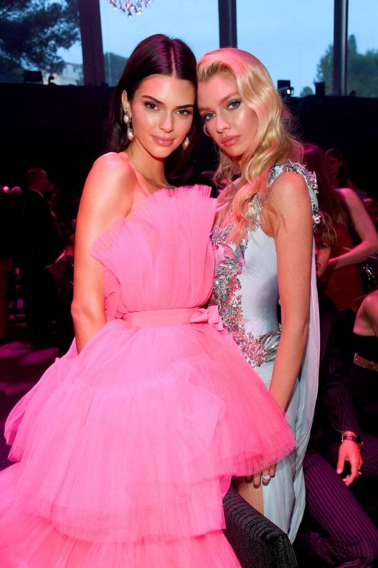 La très belle Stella Maxwell — Kendall Jenner & Stella Maxwell