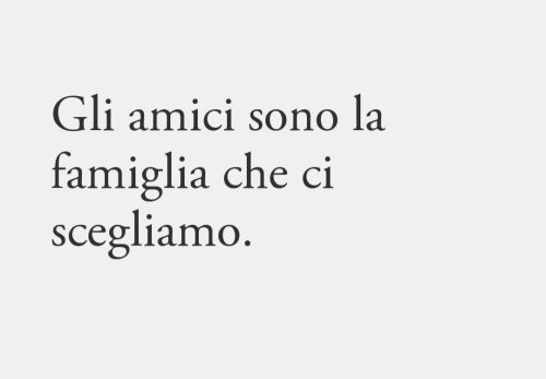 Le Migliori Frasi D Amore Brevi E Famose Da Dedicare A Chi Si Solo Immagini