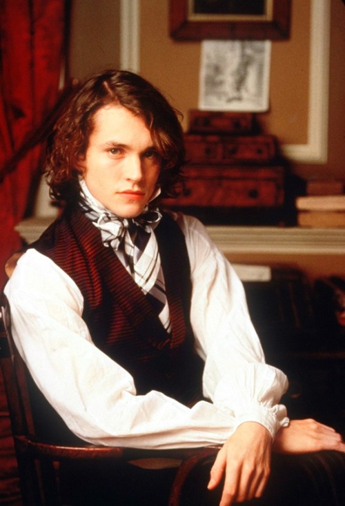 graham-muffin:Hugh Dancy inDavid Copperfield (2000)