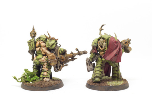 chains-and-charcoal:Finally finished my Nurgly men, one year...