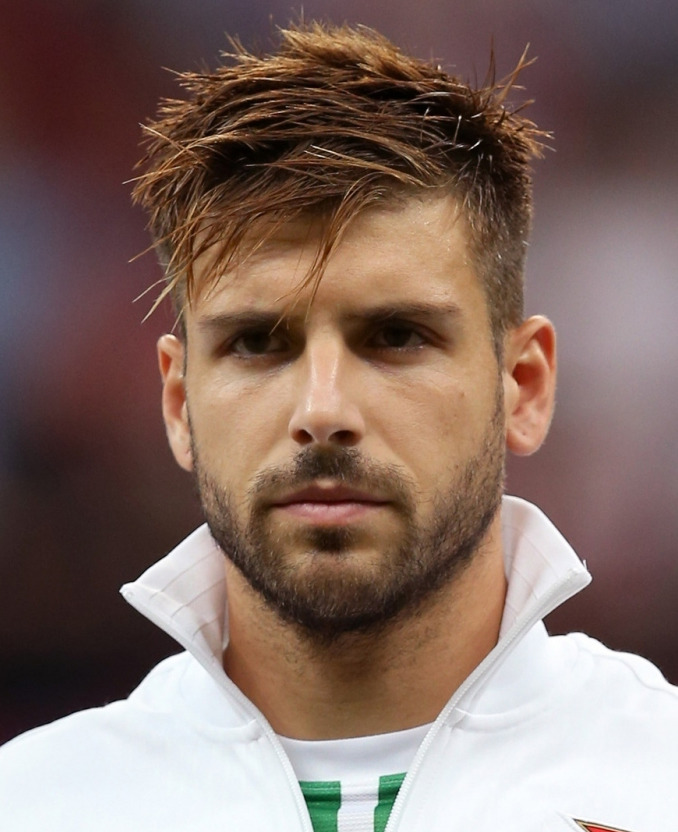 Trending Cuts Miguel Veloso S Short Textured Haircut