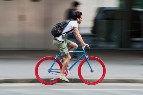 bisikleta:Red rims (by jeremyhughes)