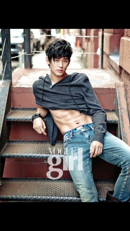 kim soo hyun abs | Tumblr