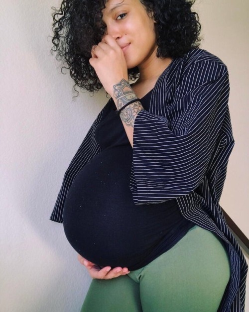 preggoenvy:lovely bellies