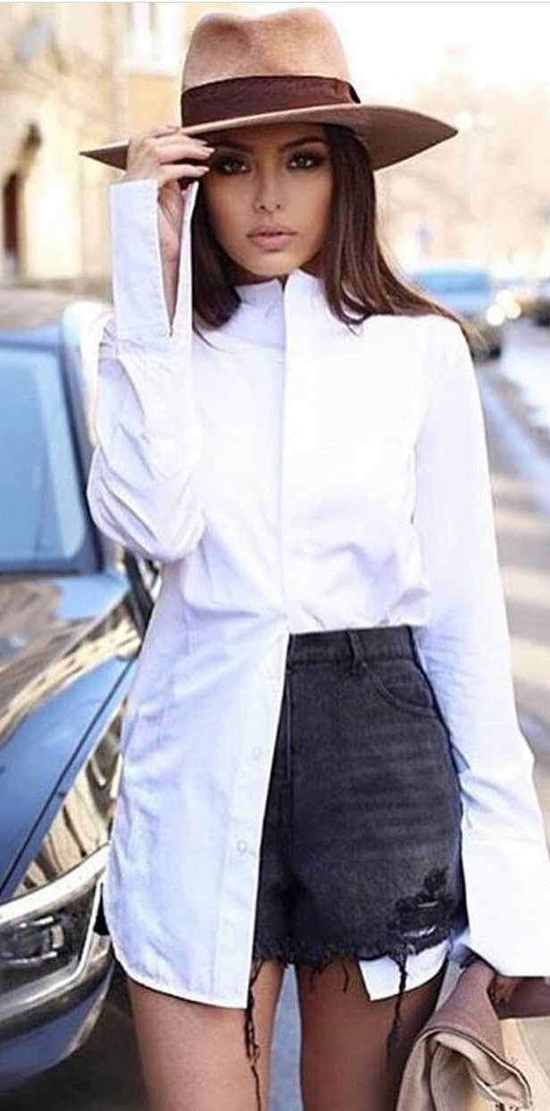 clothes, outfit ideas for women, outfit, yorkfashion, pictures A new way to wear your shirt in the most stylish way  Do you girls like it?  Via: chicnchic_factory   . . . . . . . . . . . . . . .  , fashionaddict , fashioninspo , fashiondiaries , fashionicon , fashionlook , fashionlove , outfitinspiration , igstyle , fashionista , fashionoftheday , styleinspo , styleinspiration , styleoftheday , outfits , outfitinspiration , wiwt , streetfashion , streetstyle , streetwear , ootdshare , lookoftheday , chic , look , picoftheday , moda , shirt , instadaily , photooftheday , lifestyle 