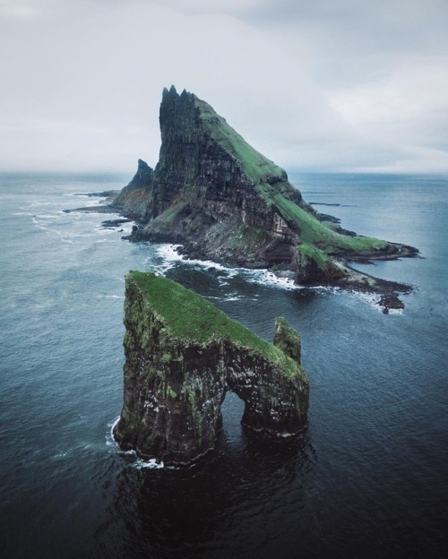 landscape-photo-graphy:Spellbinding Photographs of the Faroe...