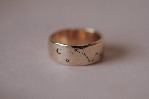 littlealienproducts:Written In The Stars Ring bysofiazakia 