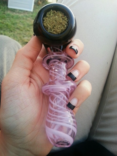 ciryl:My new pipe, Princess Bubblegum ;o