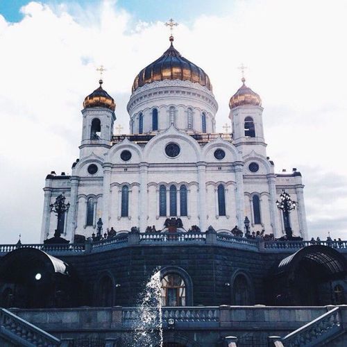 melodyandviolence:Moscow, Russia by goryacheff_k