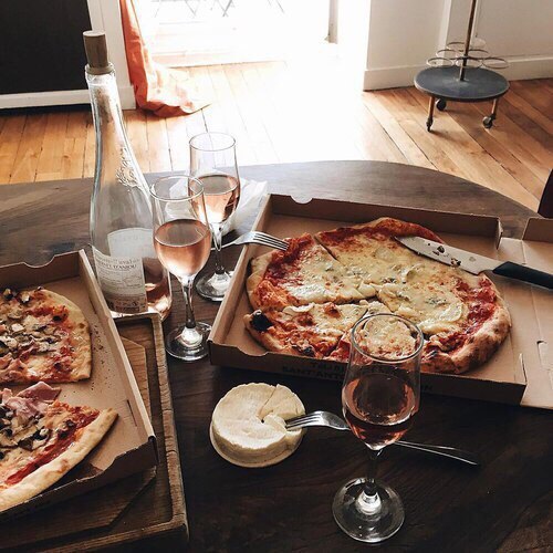pizza rosewine