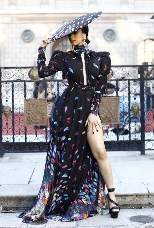 sophiebstyle:Cardi B in a Michael Costello ensemble whilst out...