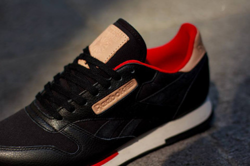 reebok classic leather red canvas