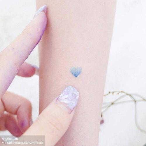 By Mini Lau, done in Hong Kong. http://ttoo.co/p/34852 conventional heart;experimental;facebook;forearm;heart;love;micro;minilau;minimalist;other;spectrum;twitter