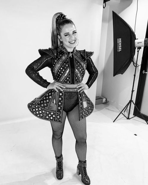 six the musical costumes