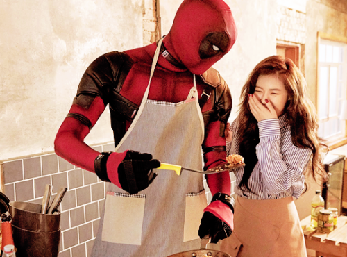 shiningqueens:high cut #166 with hyuna (and deadpool)