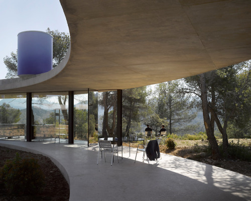 ombuarchitecture:SOLO HOUSE OFFICE KGDVS Cretas, Aragon,...