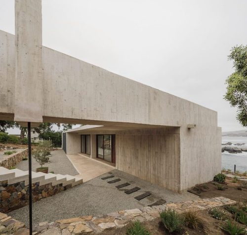 architorturedsouls:Casa Cipolla / Felipe Assadi Arquitectosph:...