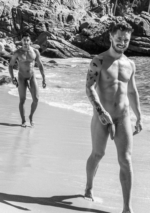 alanh-me:58k+ follow all things gay, naturist and “eye...