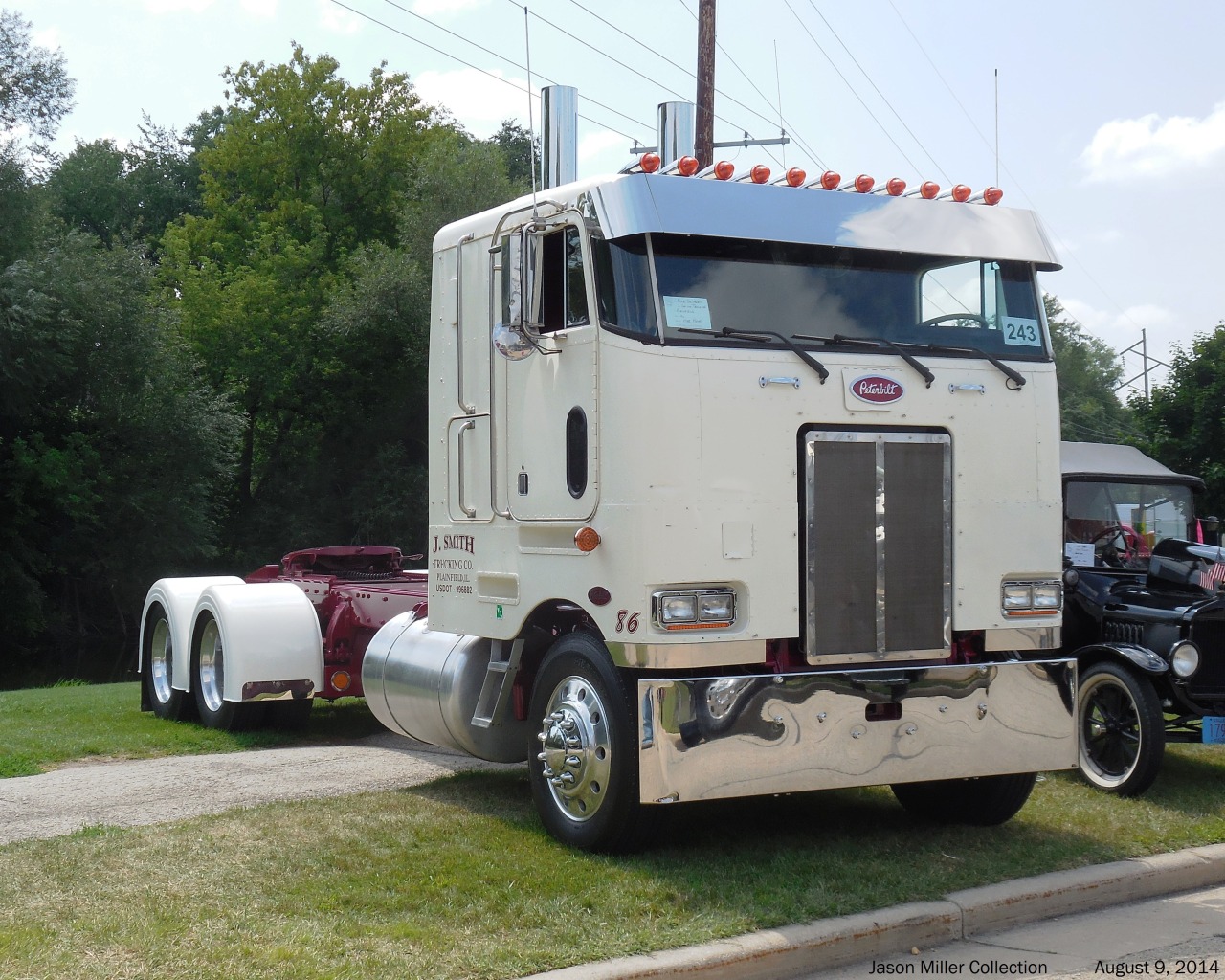 Semitrckn — coe Peterbilt 362