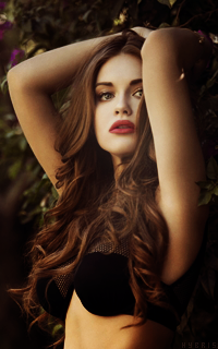 Holland Roden Tumblr_o0p2vbdcDV1u5or3mo6_250