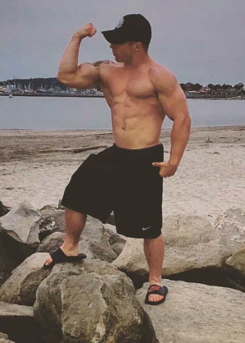 bseknoxtn1993:chettbro:US Army “18 yo Supreme Alpha”Follow...